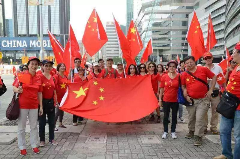如果你在生活中遇到了像文中一样的普通人你会怎么做呢？游戏画面