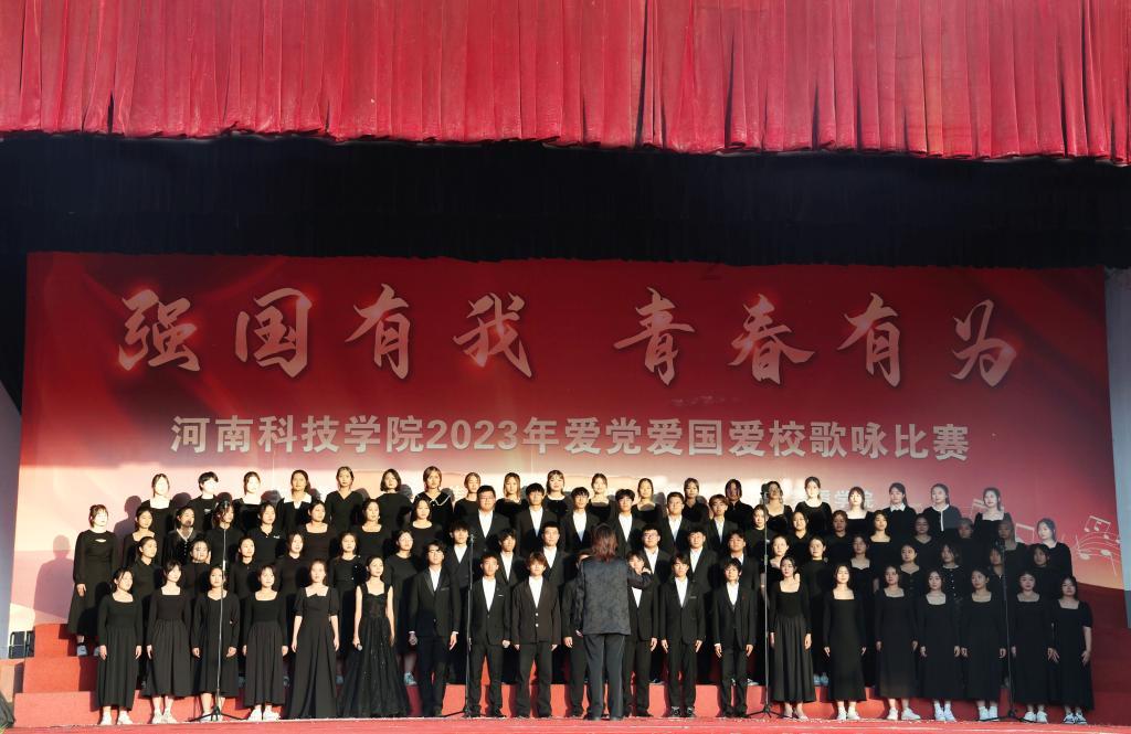 “爆米花大叔”用双手“嘣”出两个高材生